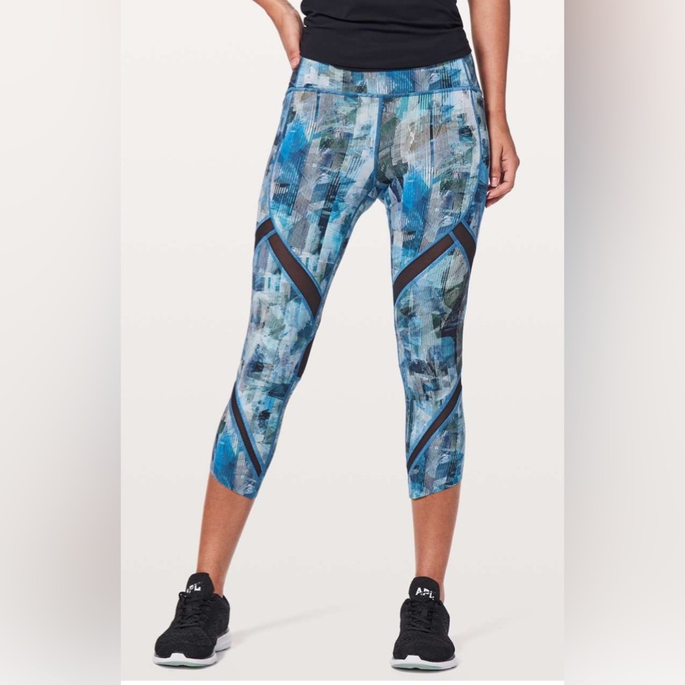 Lululemon On Pace Crop *21" Sun Dazed Multi Blue Sz 10!